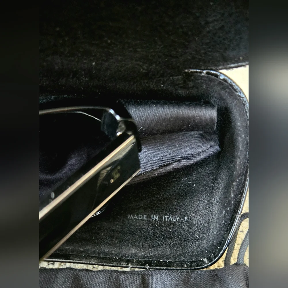 CHANEL CH5271 Women's Black and Chrome Cat Eye Sunglasses Size:OS Made In Italy - Picture 10 of 16